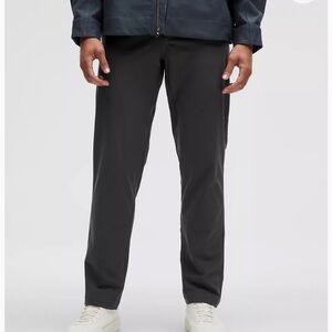Lululemon Classic Fit Men’s 5 pocket Warpstreme ABC pant 31” W obsidian